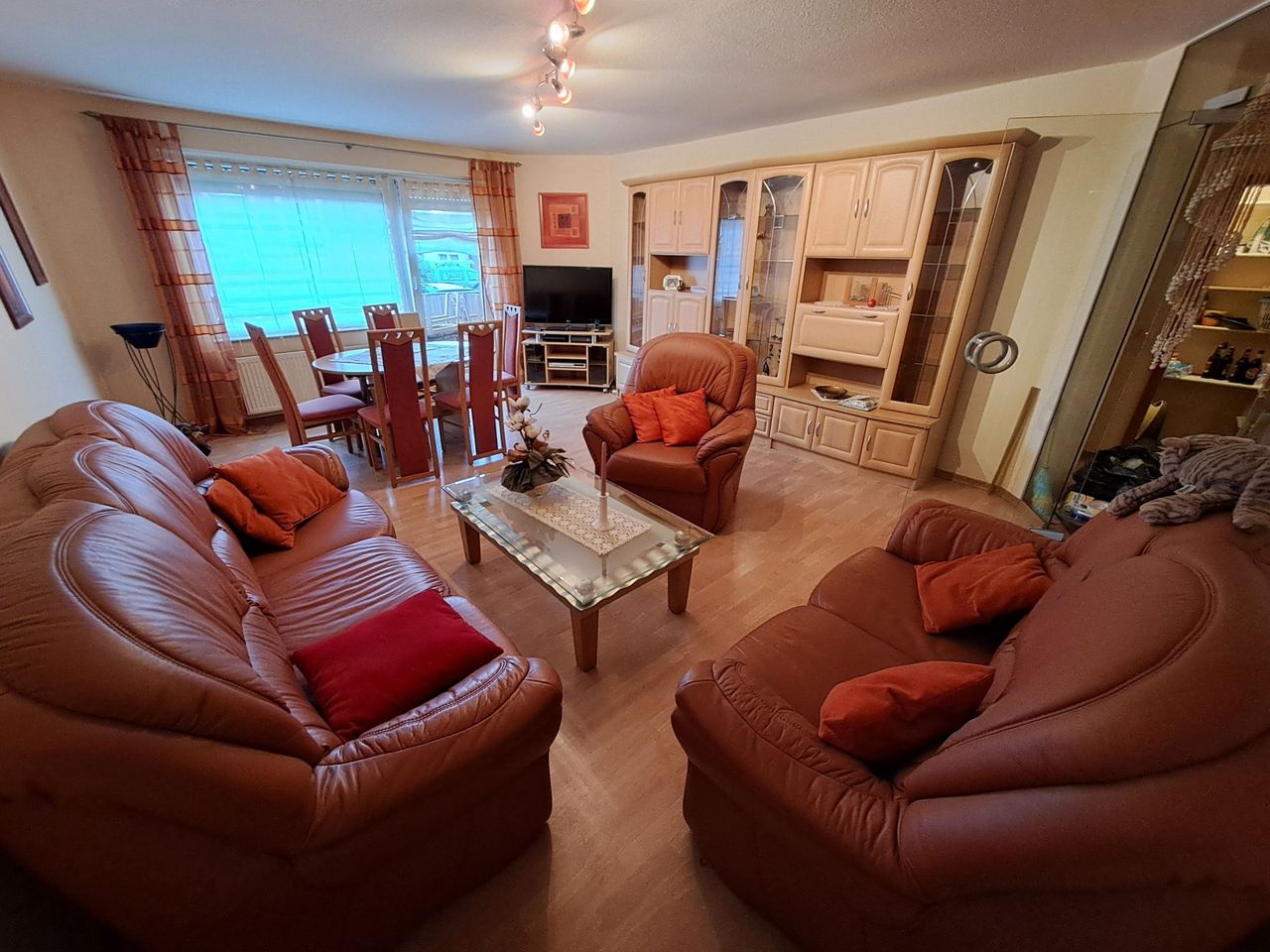 Wohn- und Esszimmer
